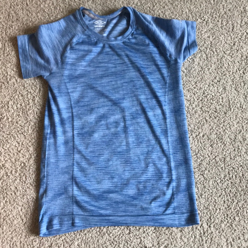 kids blue shirt